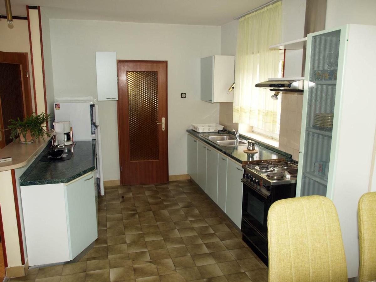 Apartman Marija II Omišalj Exterior foto